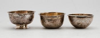 SUPKOPPAR, 3 st, silver, 1700-/1800-tal, bla Stockholm. Tot vikt 47 g.