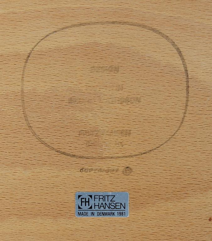 MATBORD, "Superellips", Piet Hein och Bruno Mathsson för Fritz Hansen, 1900-talets andra hälft.