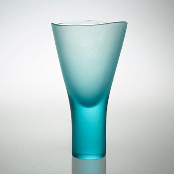 A Ludovici Diaz de Santillana 'battuto' glass vase, Venini, Murano, Italy 1990's.