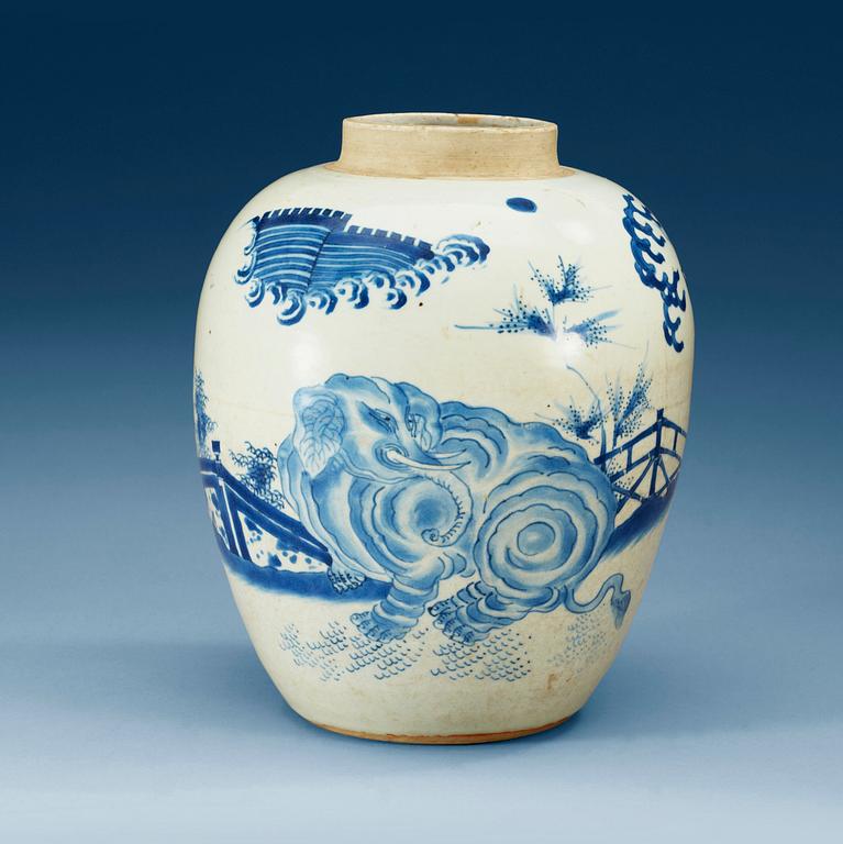 A blue and white Transitional jar, 17th Century.