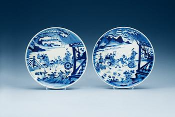 1583. A pair of blue and white dishes, Qing dynasty, 18th Century.