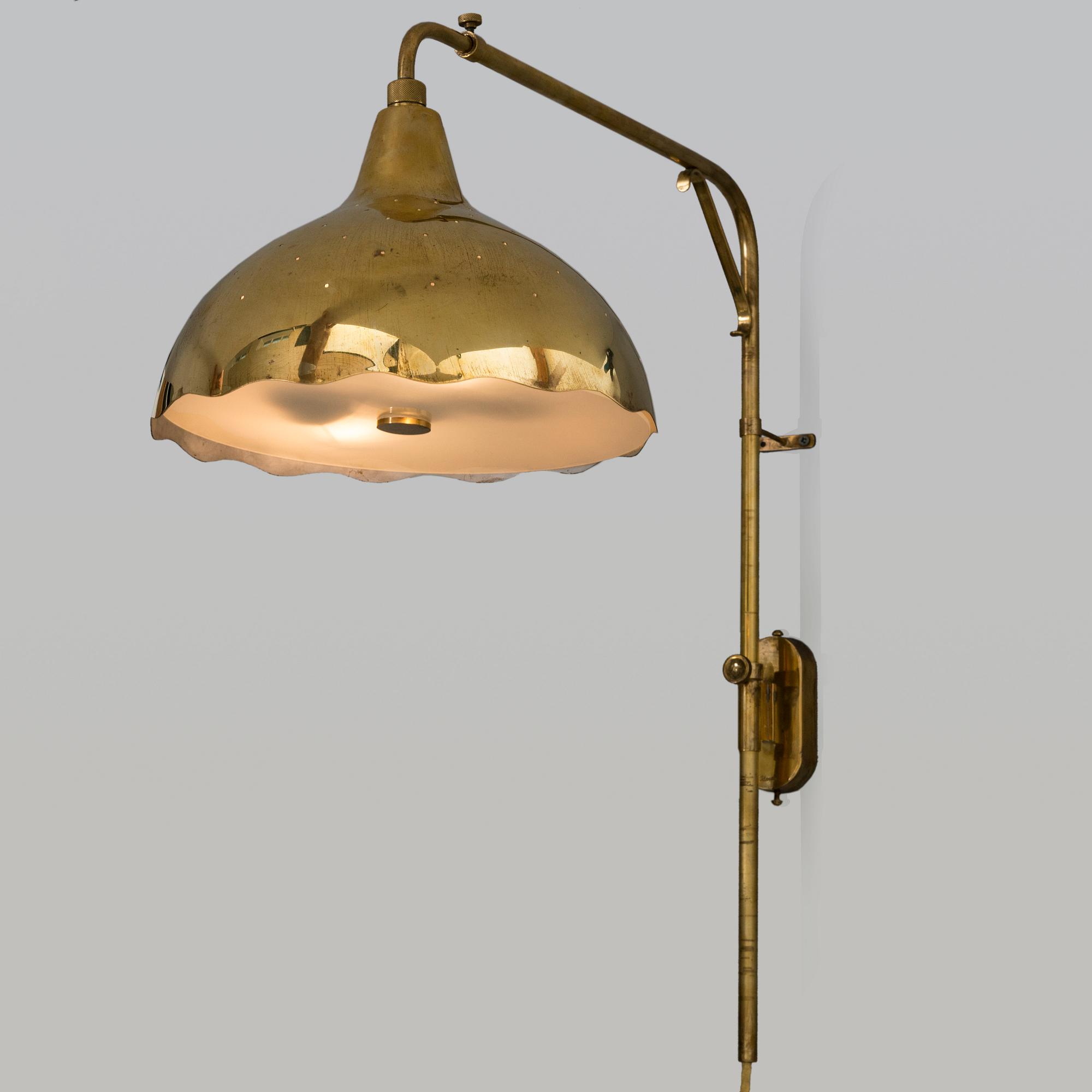 GUNNEL NYMAN, vägglampa, Idman 1900-talets mitt.