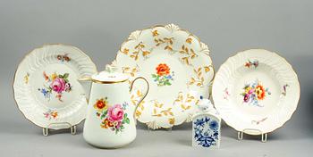 KAFFEKANNA, TALLRIKAR, 3 st och TEDOSA, porslin, Meissen, 1800/1900-tal.