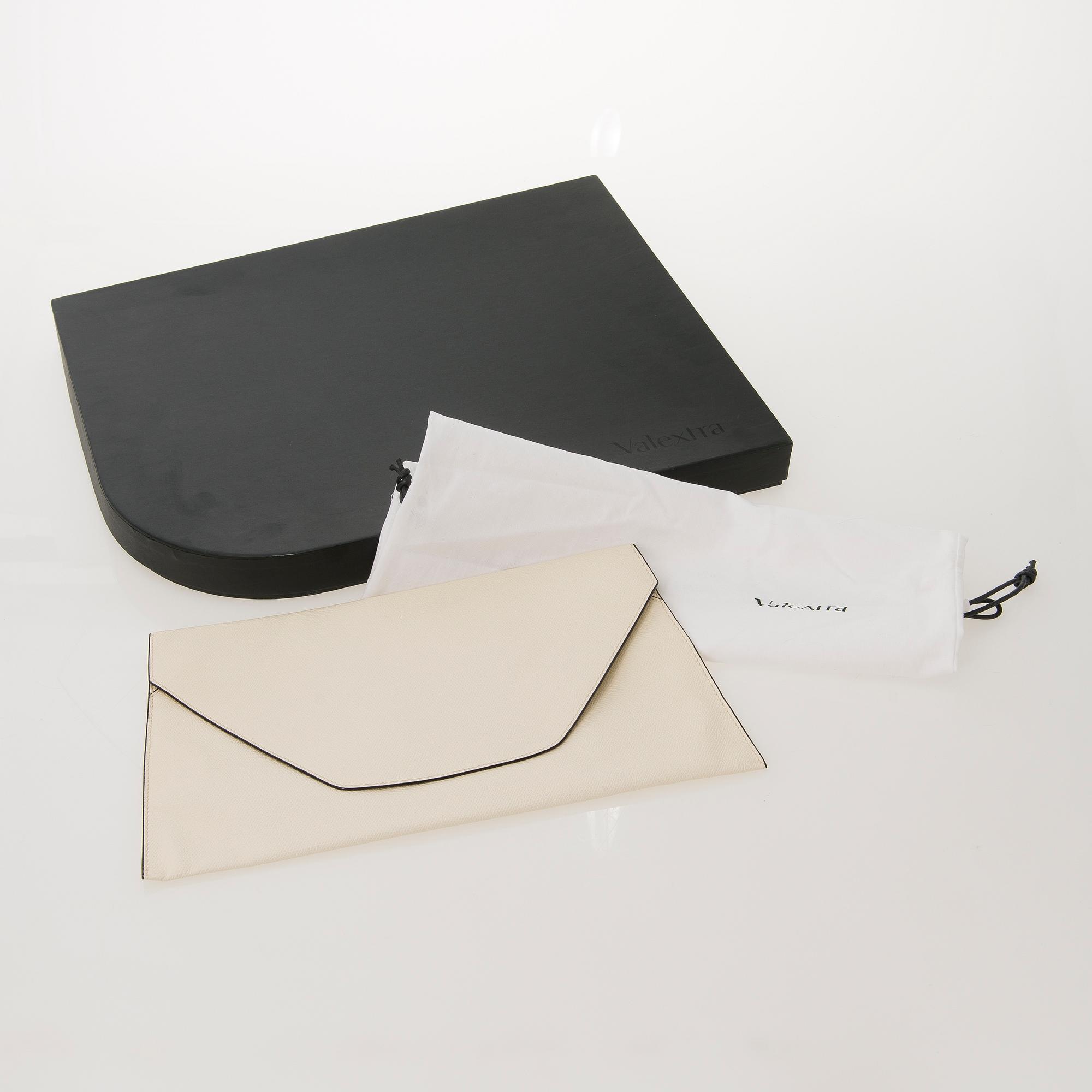 VALEXTRA, Envelope clutch.