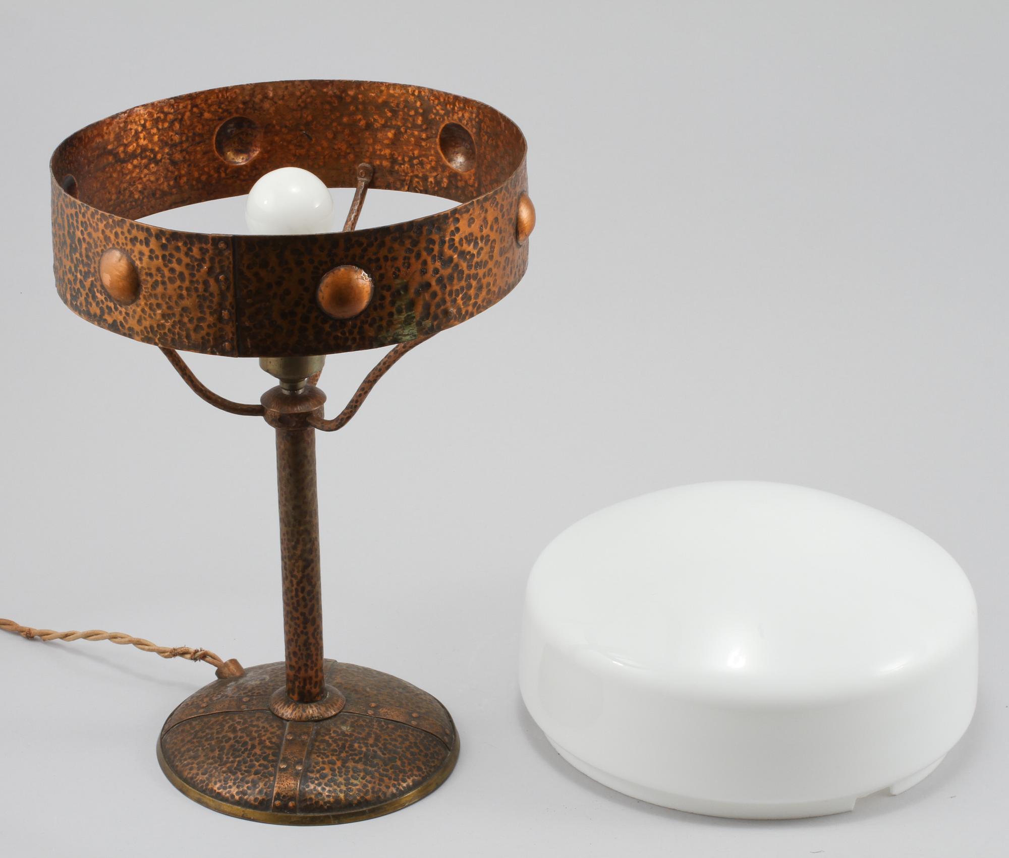 BORDSLAMPA, s k Strindbergslampa, 1900-talets början.