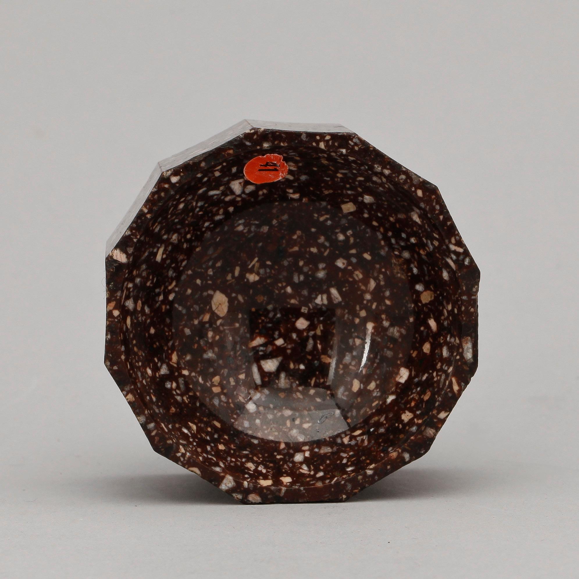 SALTKAR, porfyr, empire, 1800-talets första hälft.