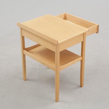 SÄNGBORD, Carl Malmsten.