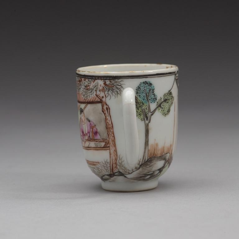 KOPP med FAT, porslin. Qingdynastin, Qianlong (1736-95).