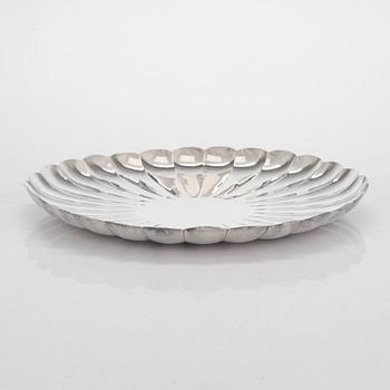 A Japanese chrysanthemum-shaped silver centerpiece dish, mark of late Meiji-period (1868-1912).