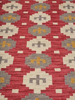 Anna-Greta Sjöqvist, rug, flat weave, approx. 215 x 152 cm, signed AGS.
