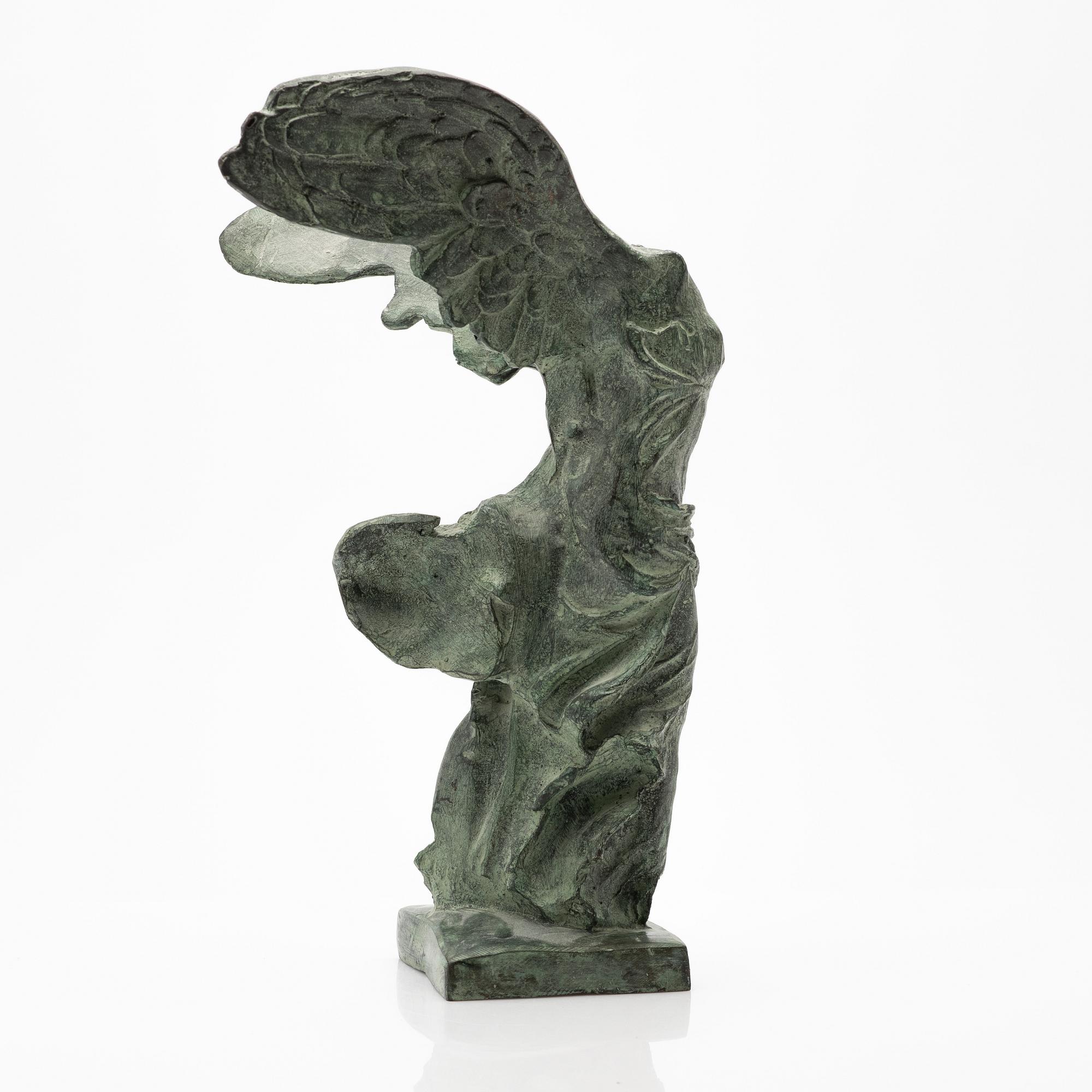 Skulptur, kopia efter "Nike från Samothrake".
