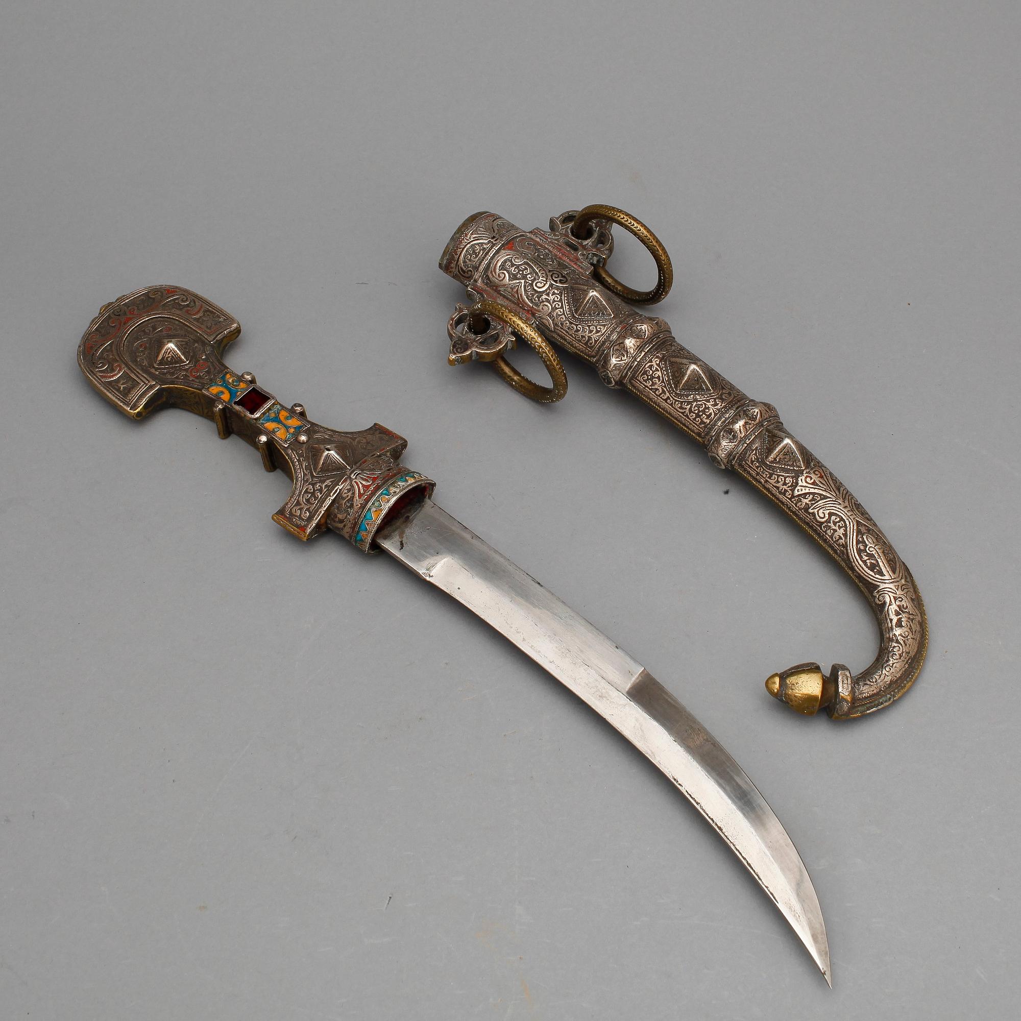 YAMBYA, silver och mässing, troligen Nordafrika 1900-talets början.