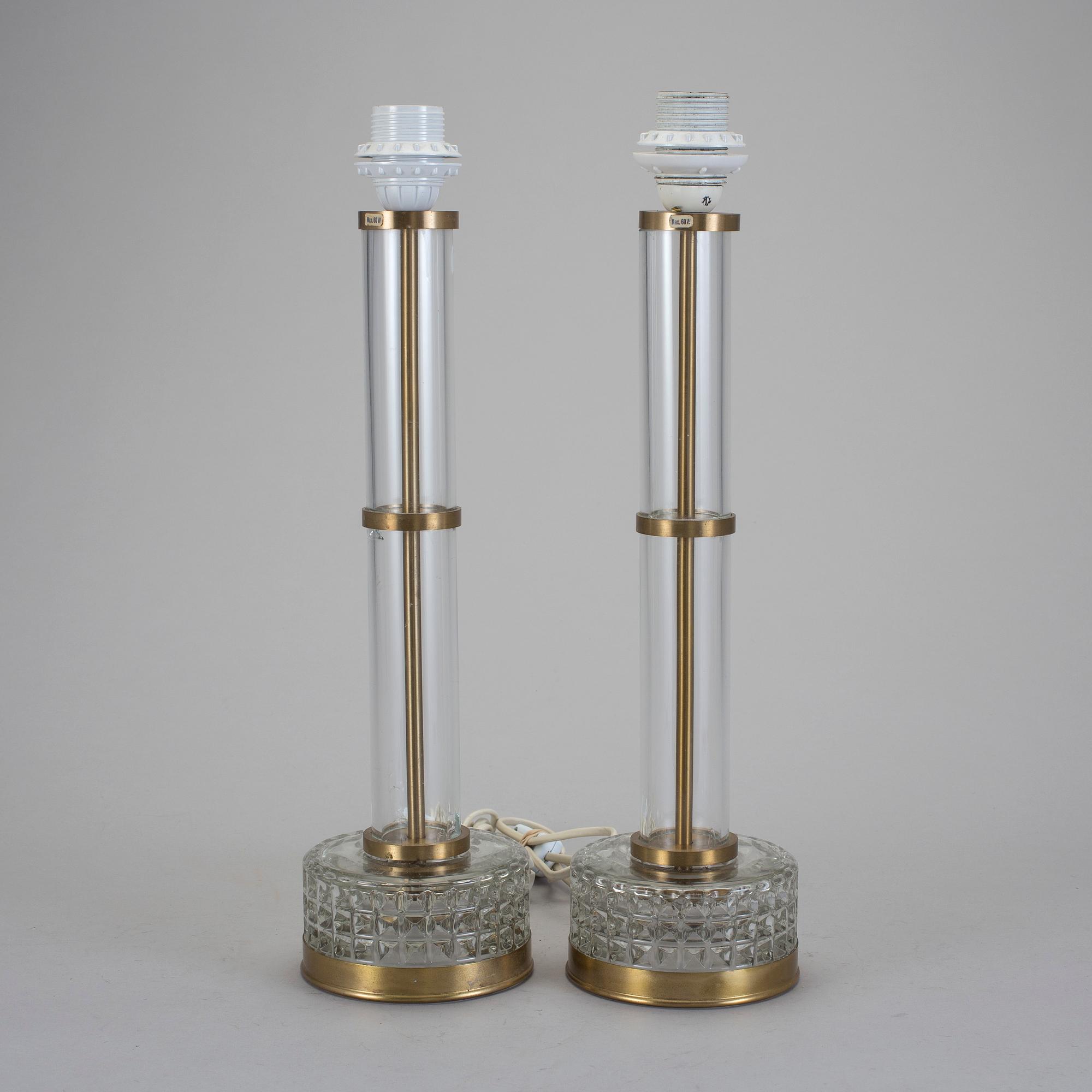 BORDSLAMPOR, ett par, 1900-talets andra hälft.