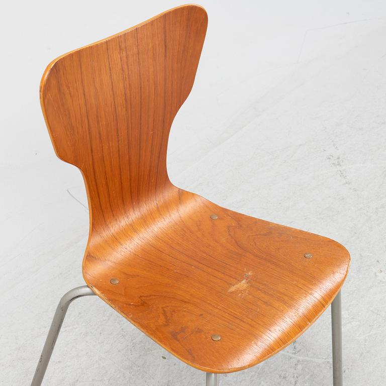 A set of eight teak chairs, mid 20th Century.