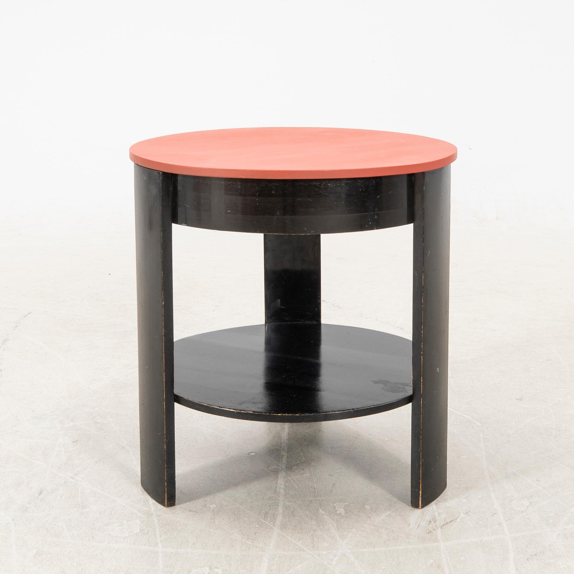 Table Art Deco, first half of the 20th century.