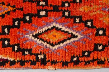 Matto, semi-antique Moroccan, ca 163 x 116-119 cm.