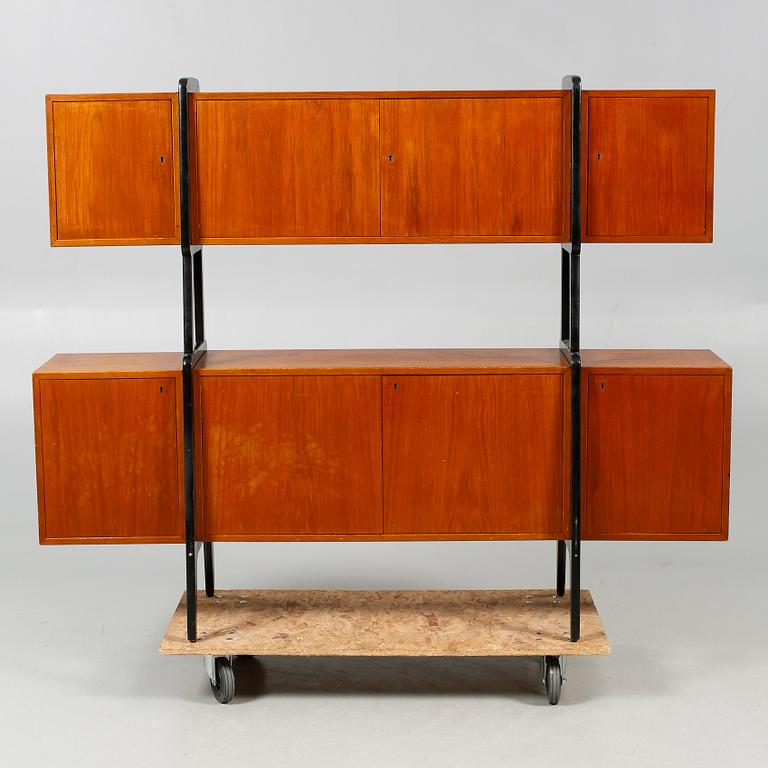 A 1950/60s sideboard.