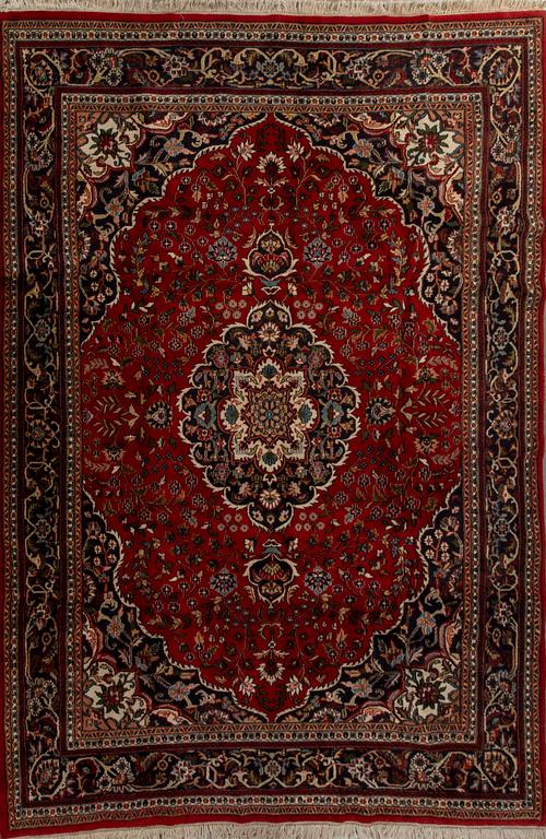 An old Isfahan ca 355 x 246 cm.