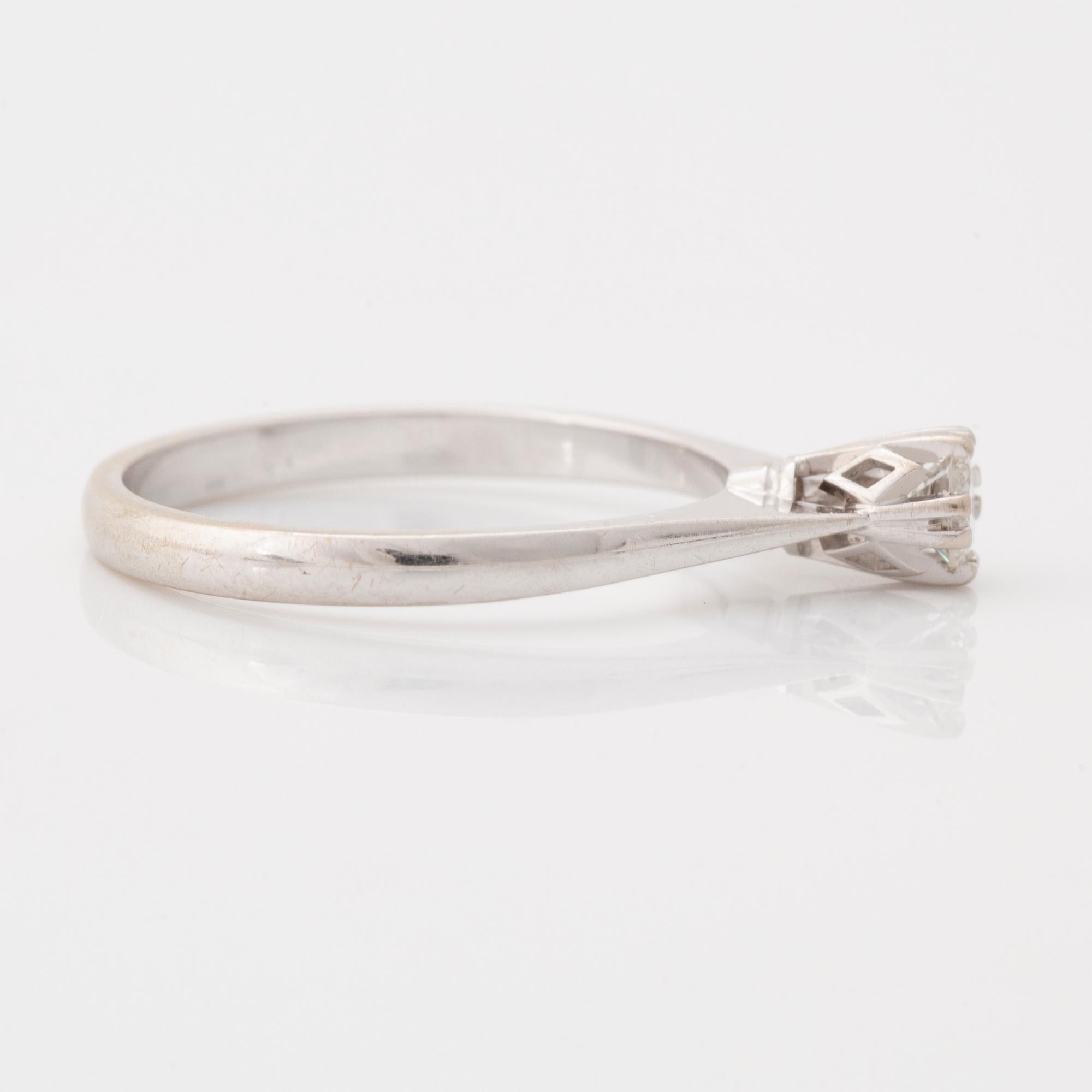 Brilliant cut diamond ring.