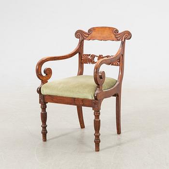 Karmstol senempire 1800-talets mitt.