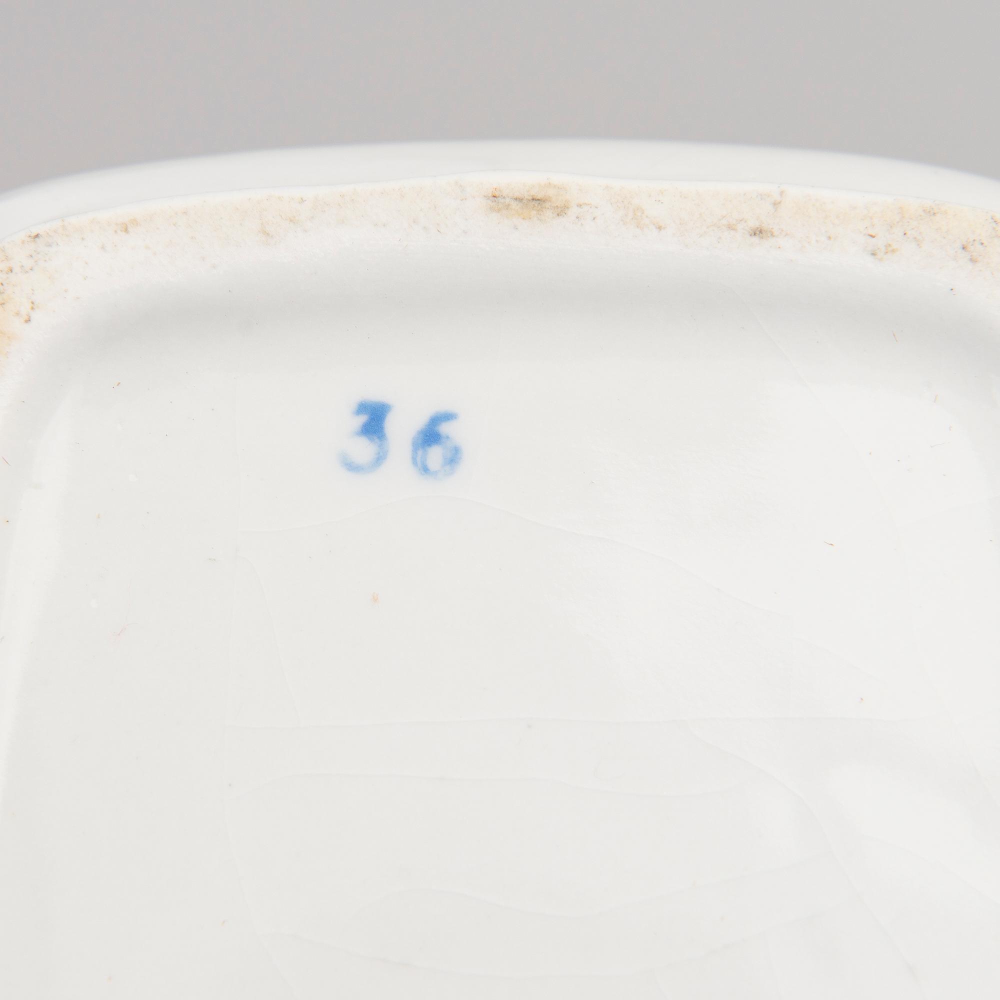 KRYDDBURKAR, 8 st, 1930-1940-tal och SKÄRBRÄDE, jubileumsår 1998, flintgods, Arabia Finland.