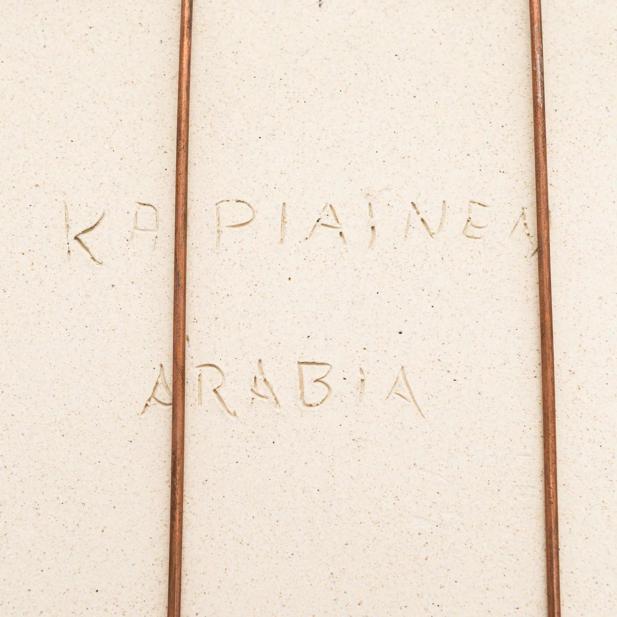 Birger Kaipiainen, a stoneware decorative dish signed Kaipiainen Arabia.