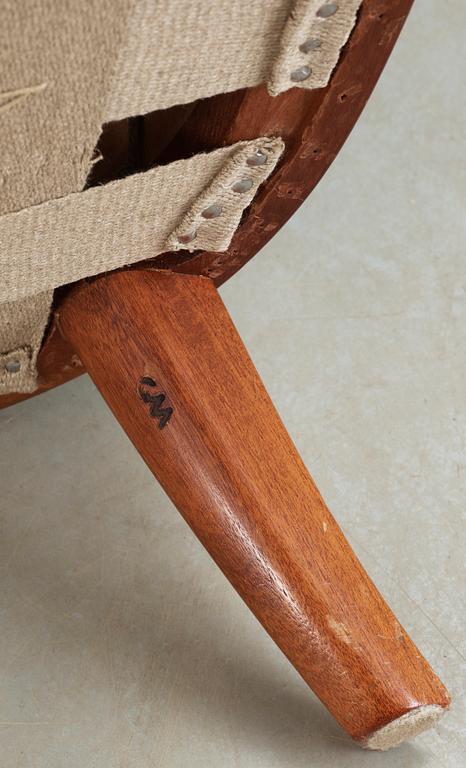 FÅTÖLJER, 2 st, "Advokaten", brännmärkta Carl Malmsten, 1900-talets andra hälft.