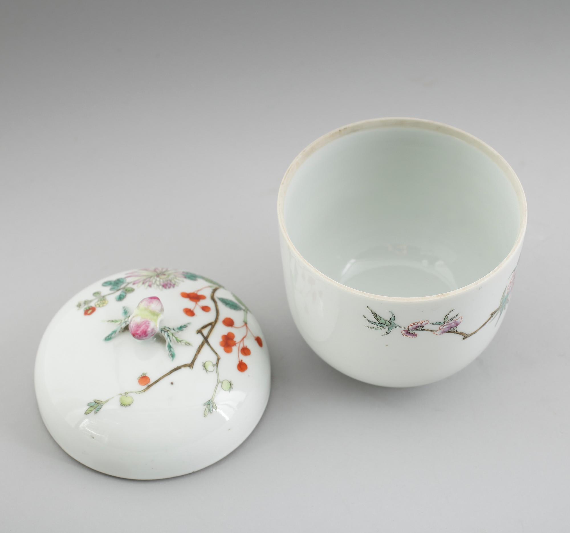 LOCKBURK, porslin, Kina, 1800-/1900-tal.