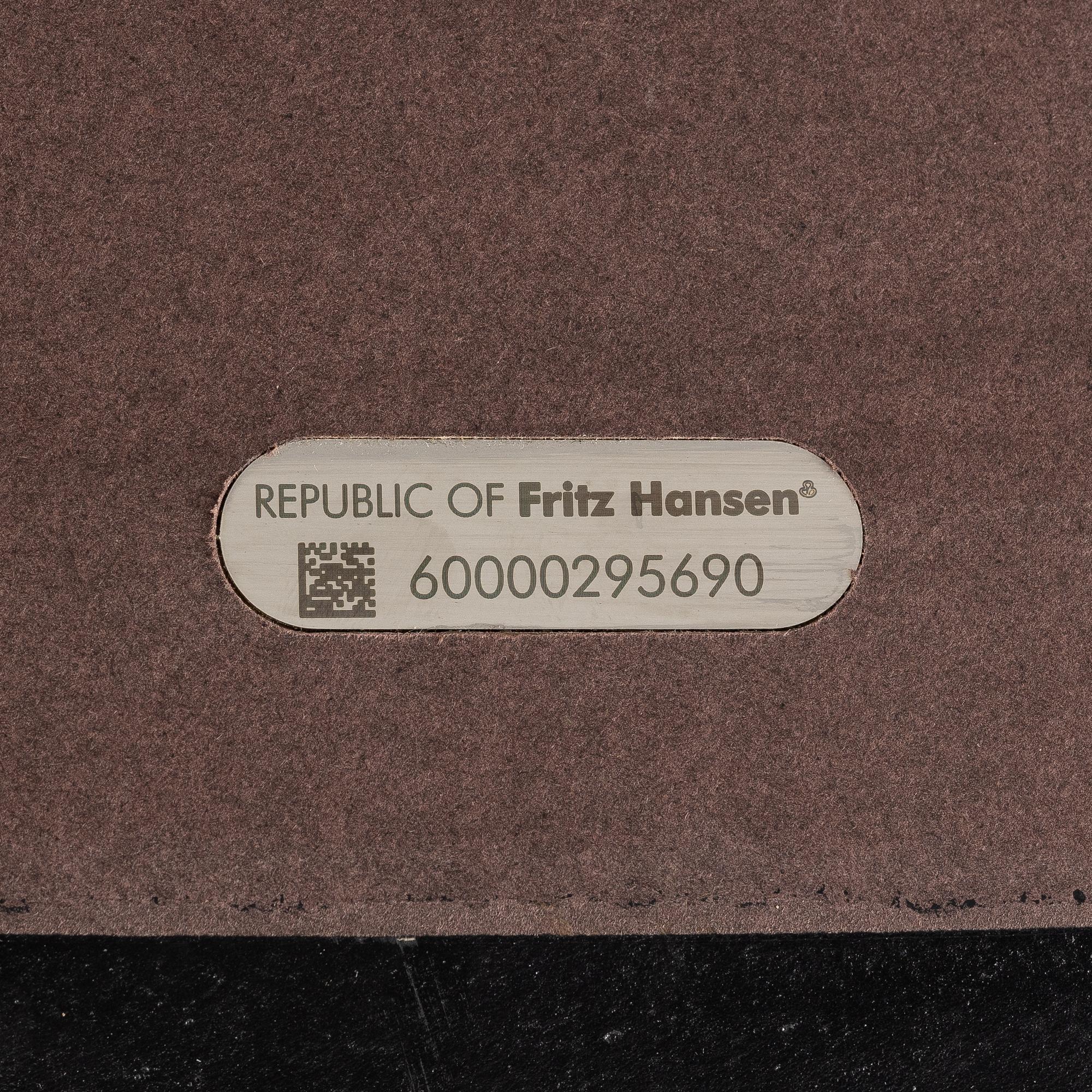 Arne Jacobsen, Bruno Mathsson & Piet Hein, a dining table, Fritz Hansen, Denmark, 2015.