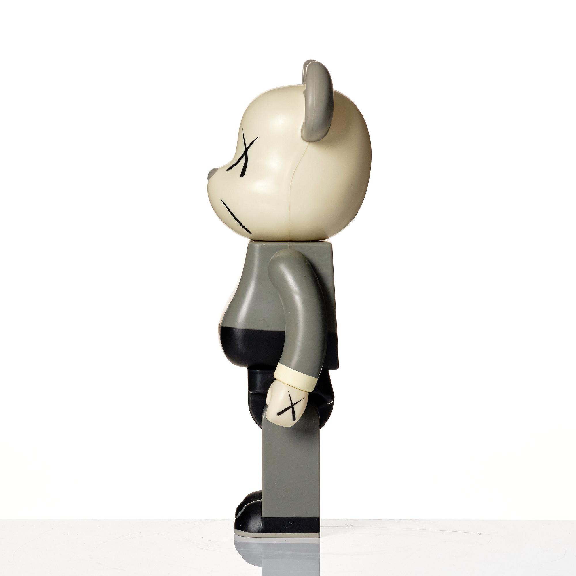 KAWS, 400% BE@RBRICK (Grey).