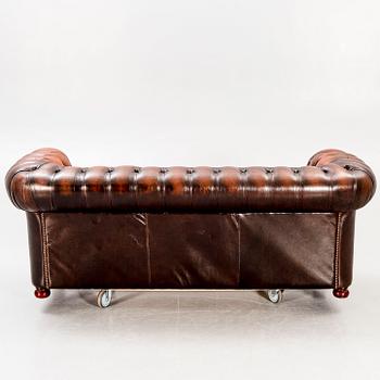 A leather Chesterfield type sofa from Britannia furniture 1990s.
