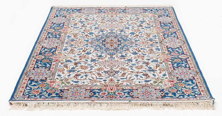 Matta, old Isfahan, part silk, signerad, ca 233 x 148 cm.