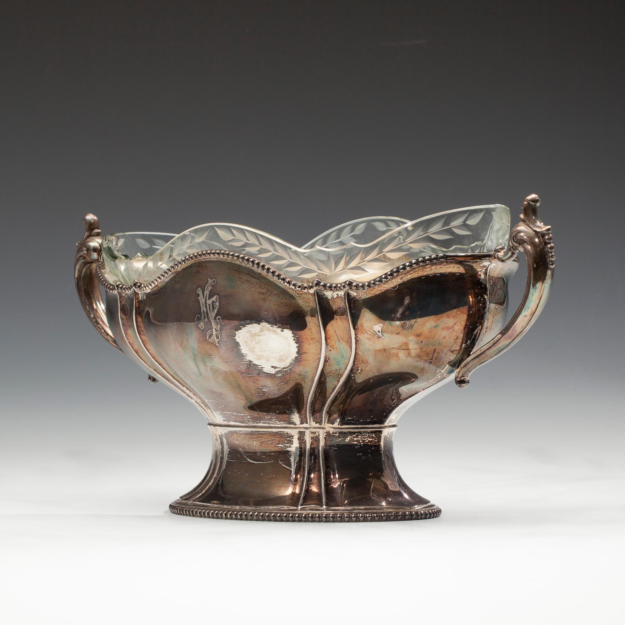 FRUKTSKÅL, nysilver, glasinsats, 1900-talets första hälft.