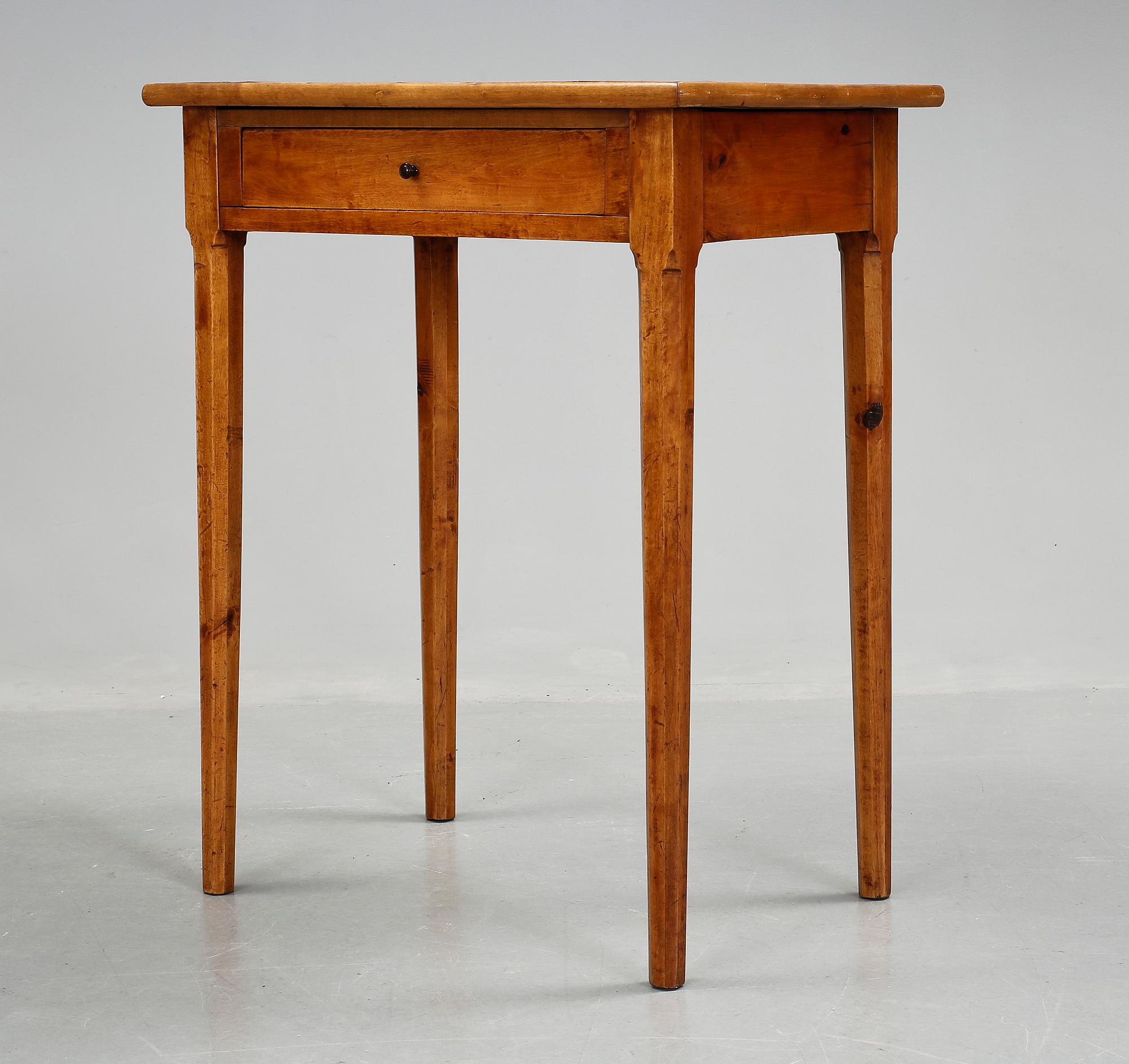 BORD, Karl Johan, 1800-talets första hälft.