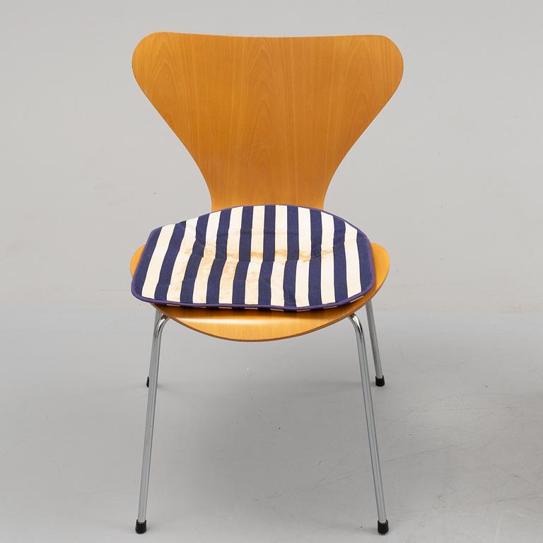 Ten 'Sjuan' chairs by Arne Jacobson for Fritz Hansen, Denmark, later part of the 20th century.