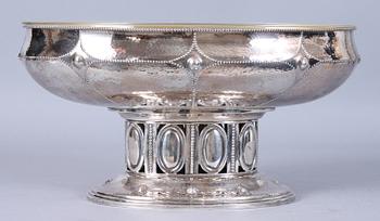 JARDINIERE, silver, C G Hallberg, Stockholm, 1917, 937 gram.