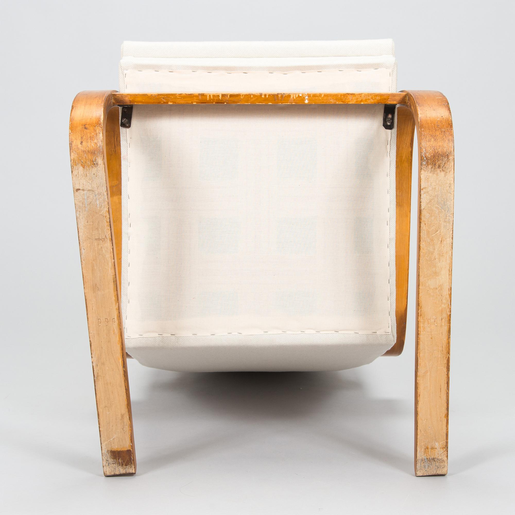 Alvar Aalto, A 1930/1940s armchair, model 36, for O.Y Huonekalu- ja Rakennustyötehdas A.B.