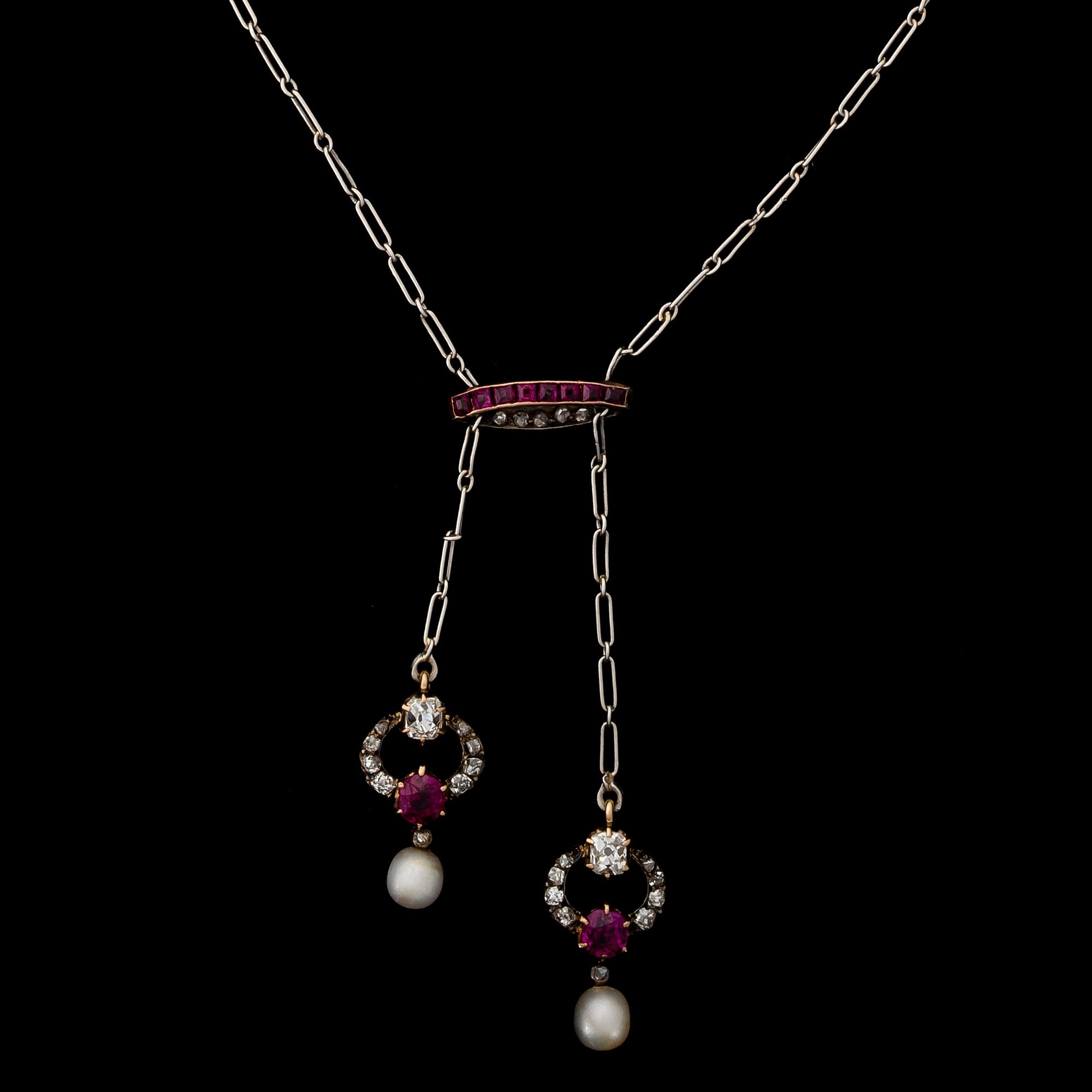 COLLIER, gammal- och rosenslipade diamanter, pärlor, syntetiska rubiner, platina, guld.