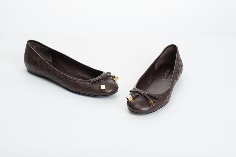 SKOR, "Debbie", Louis Vuitton.