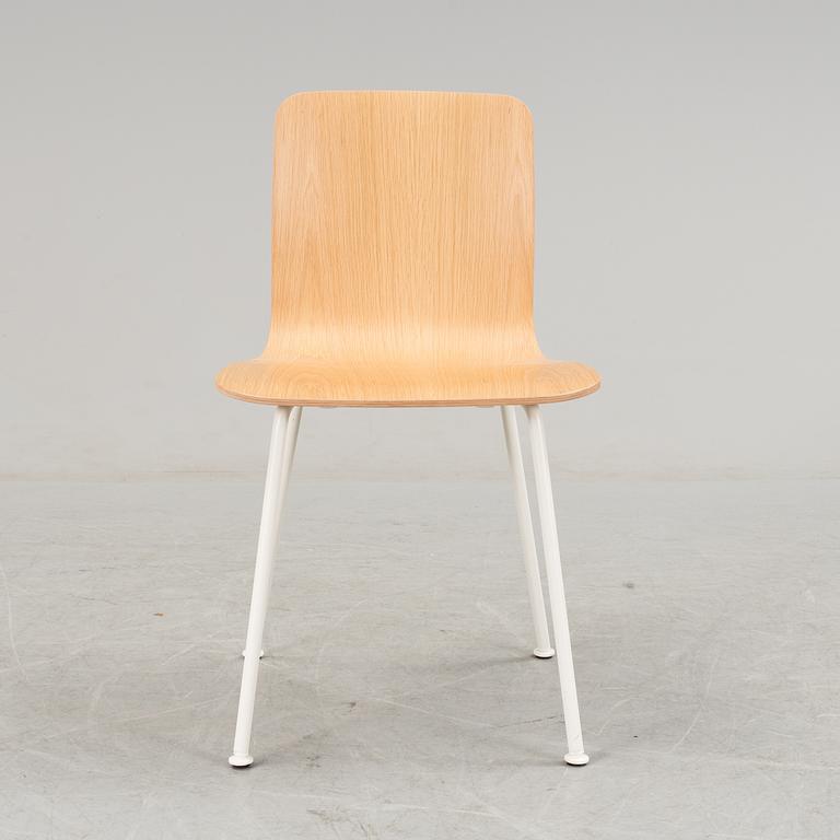 JASPER MORRISSON, a 'Hal Tube' oak chair from Vitra.