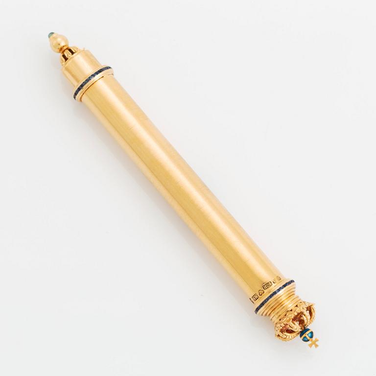 A 20K gold pen with the monogram of Gustav V.