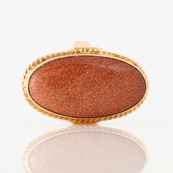 A sunstone ring.
