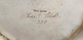 KASTRULL MED LOCK + FAT, silver, Ivar I. Stäck, Stockholm 1946. Vikt ca 516+159 gram.