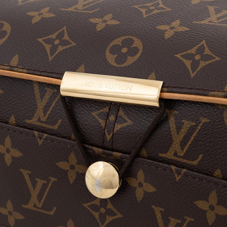 Louis Vuitton, A monogram canvas 'Abbesses' messenger bag, 2004.