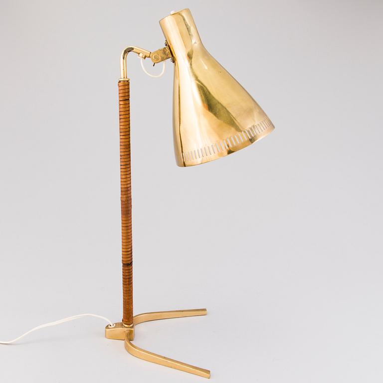 PAAVO TYNELL, A mid-20th century table lamp '9224' for Idman, Finland.