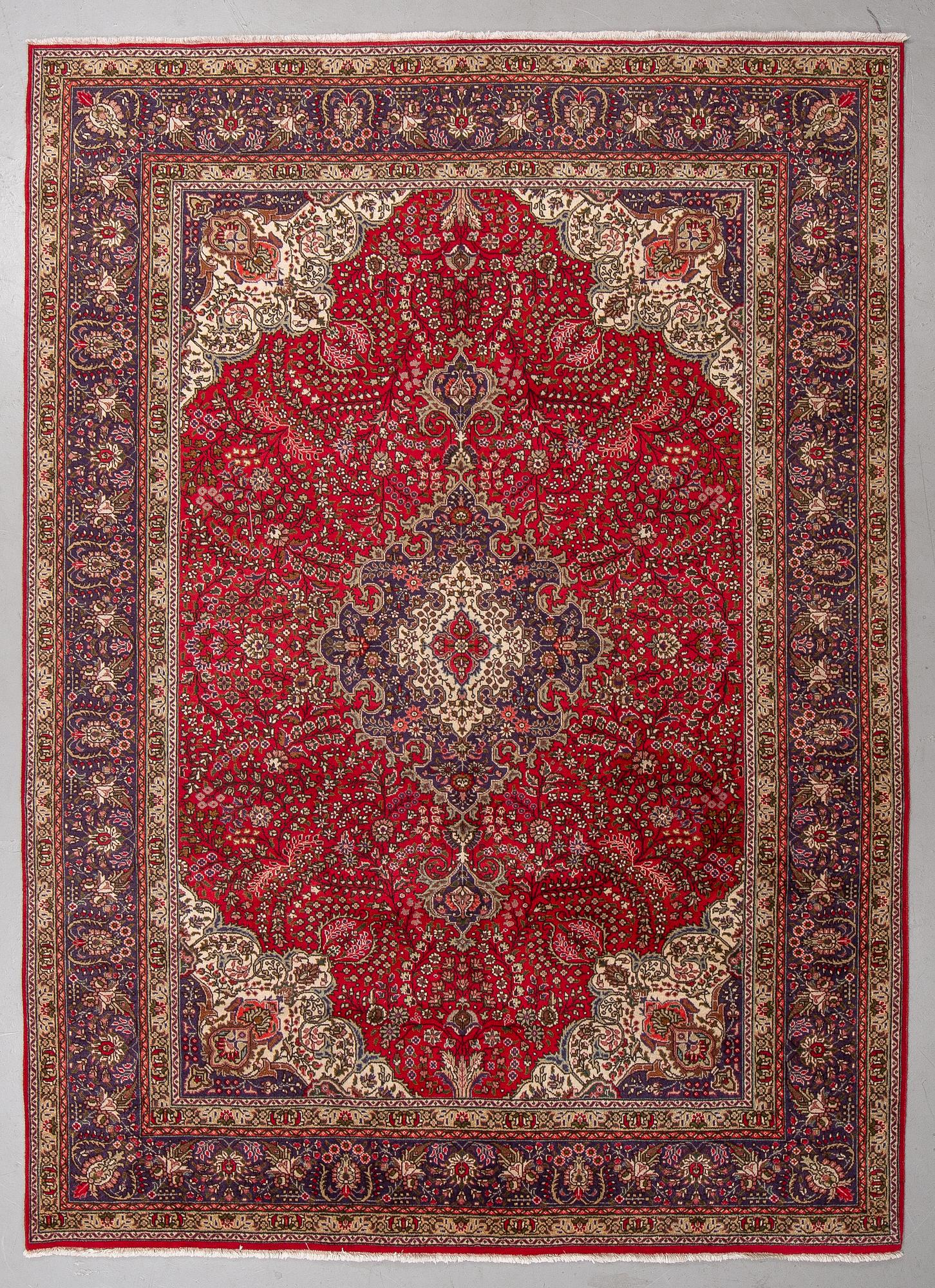 A carpet, Täbris, ca 340 x 247 cm.