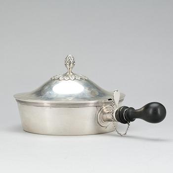 KAROTT MED LOCK, silver, Gustaf Möllenborg, Stockholm 1914. Vikt c:a 800 g.