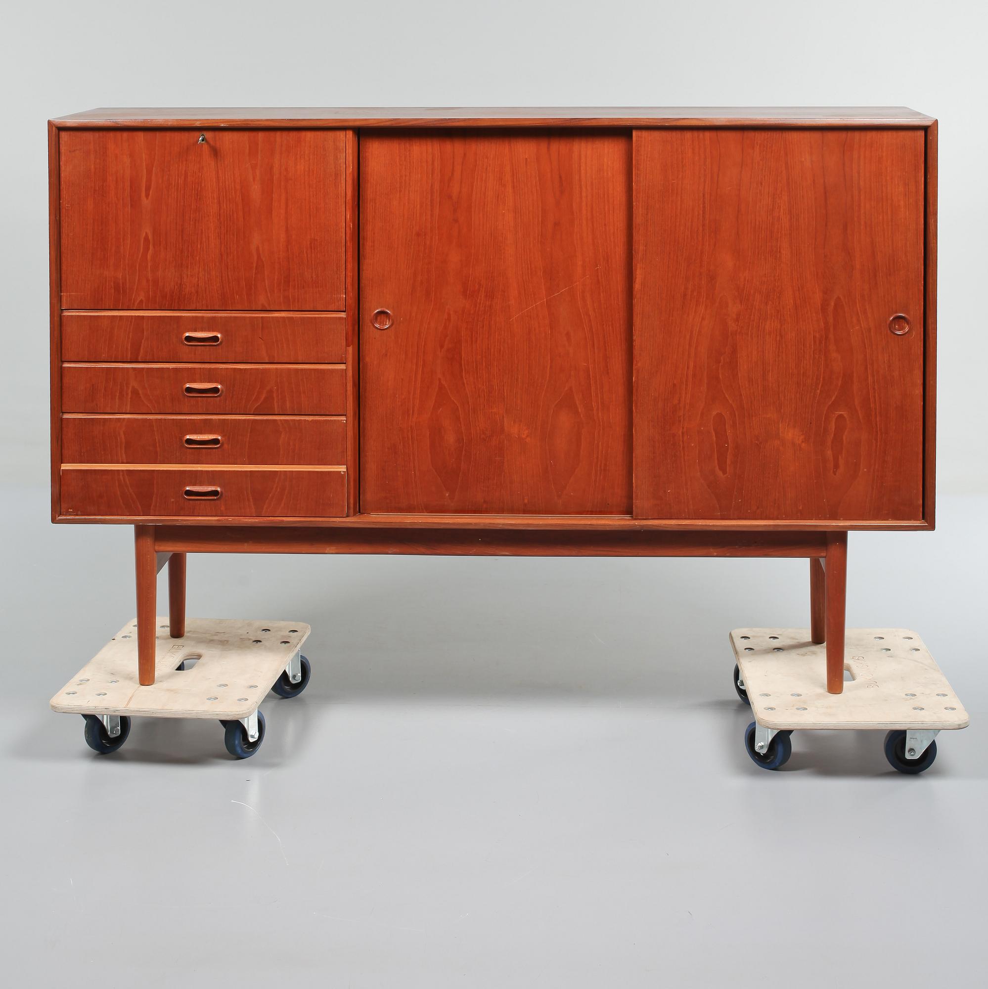 SIDEBOARD, 1900-talets andra hälft.