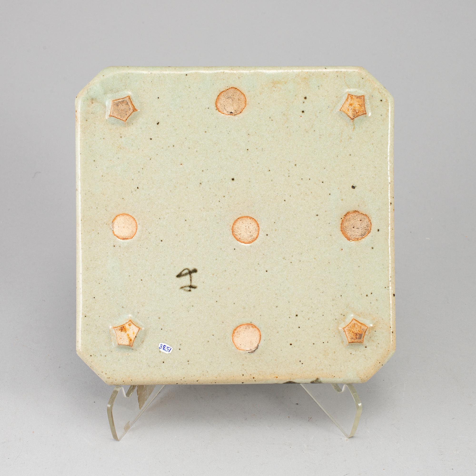 A Japanese ceramic tray, 20th century.