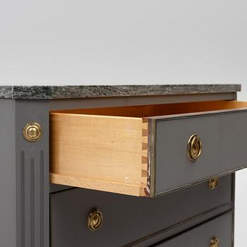 Chest of drawers, Gustavian style, 20th century.